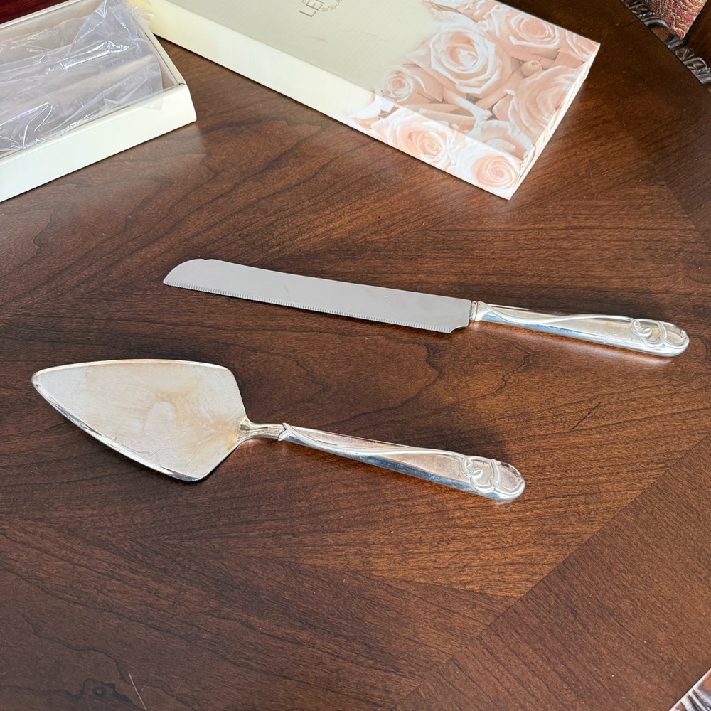 Vintage Lenox Forevermore 2-Piece Set Wedding Cake Dessert Serving Utensils - Picture 3 of 11